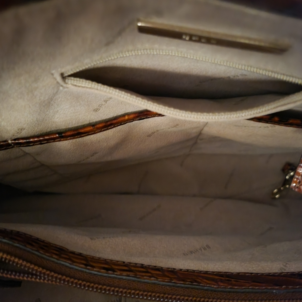 Purse - Picture 2 of 2